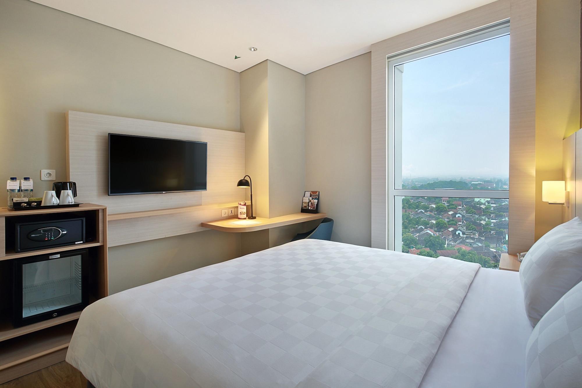 Swiss-Belinn Saripetojo Solo Екстериор снимка
