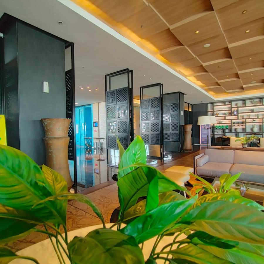 Swiss-Belinn Saripetojo Solo Екстериор снимка